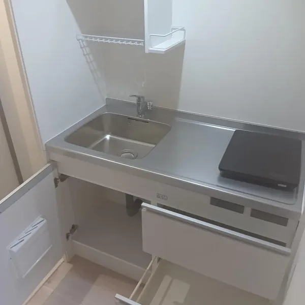 住み込み求人の寮に完備されたキッチンの例